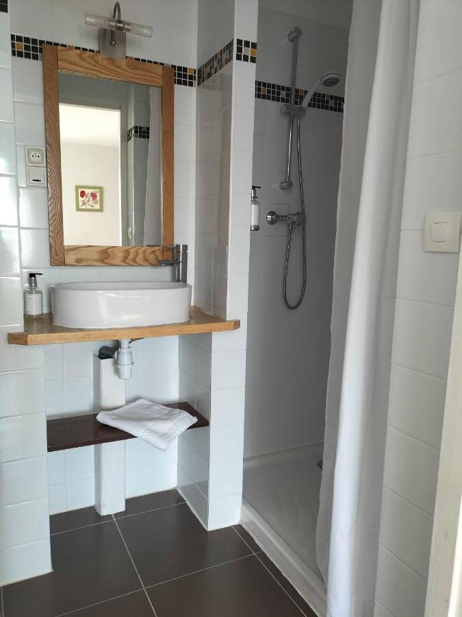 Alabrena Bed & Breakfast Feneyrols Екстериор снимка